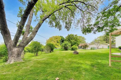 2S550 Gray Avenue Lombard IL 60148