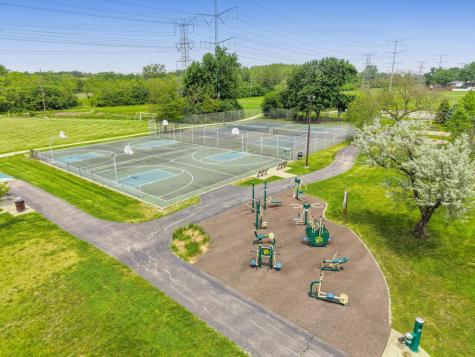 2S550 Gray Avenue Lombard IL 60148