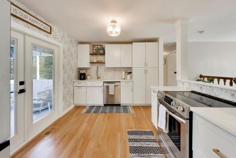 2S550 Gray Avenue Lombard IL 60148
