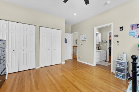 9341 South 82nd Avenue Hickory Hills IL 60457