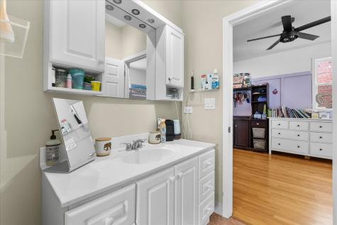 9341 South 82nd Avenue Hickory Hills IL 60457