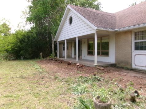 607 North Fleming Road Woodstock IL 60098