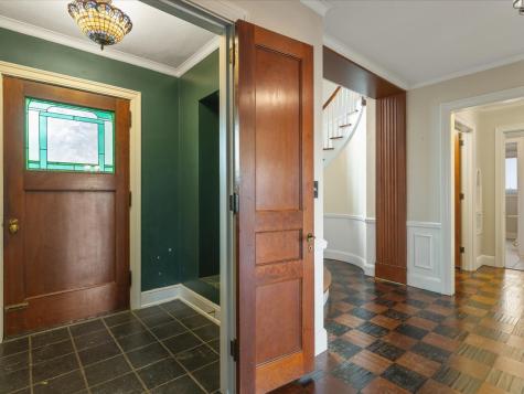 2014 Glenview Road Rockford IL 61107
