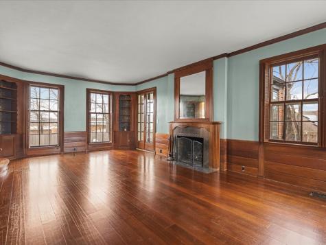 2014 Glenview Road Rockford IL 61107
