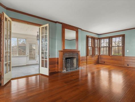 2014 Glenview Road Rockford IL 61107