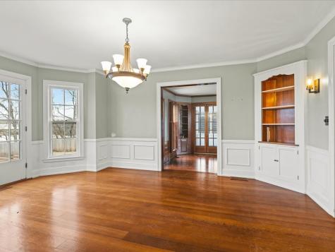 2014 Glenview Road Rockford IL 61107