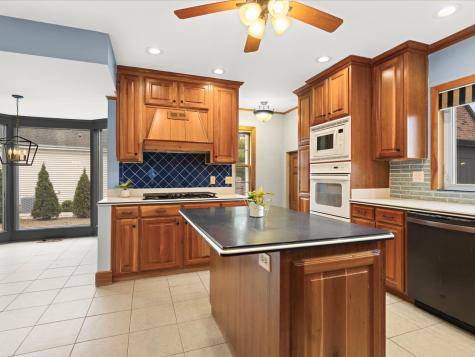 2014 Glenview Road Rockford IL 61107