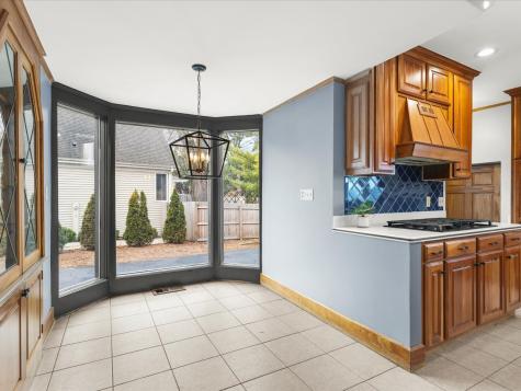 2014 Glenview Road Rockford IL 61107