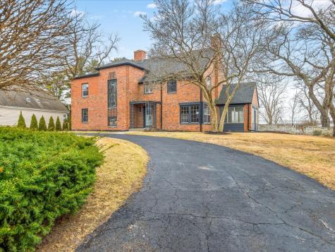 2014 Glenview Road Rockford IL 61107