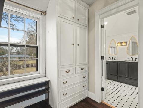 2014 Glenview Road Rockford IL 61107