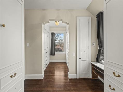 2014 Glenview Road Rockford IL 61107