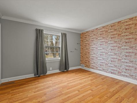 2014 Glenview Road Rockford IL 61107