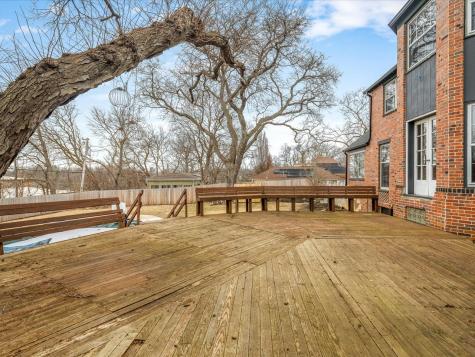 2014 Glenview Road Rockford IL 61107