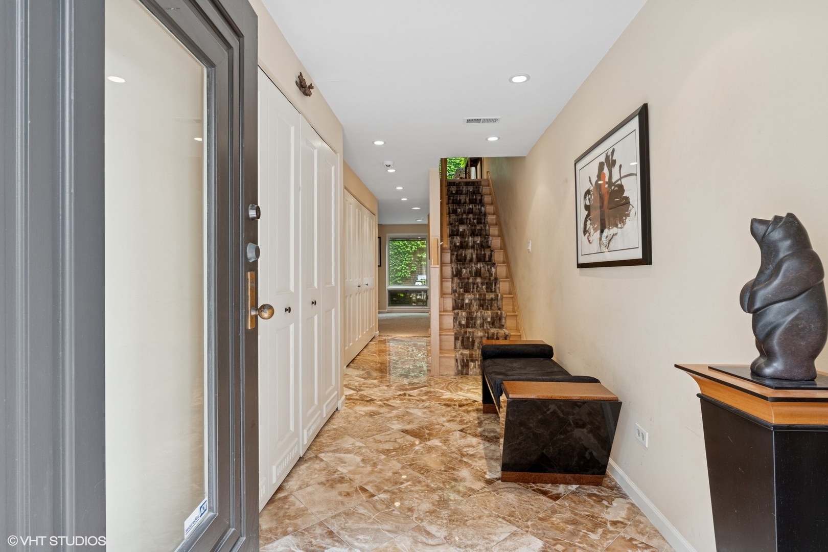 1318 North Sutton Place Chicago IL 60610