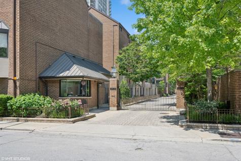 1318 North Sutton Place Chicago IL 60610