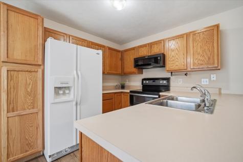311 Old Farm Road Bloomington IL 61704