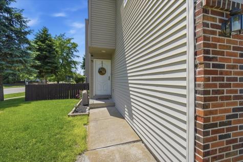 311 Old Farm Road Bloomington IL 61704