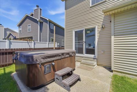 311 Old Farm Road Bloomington IL 61704
