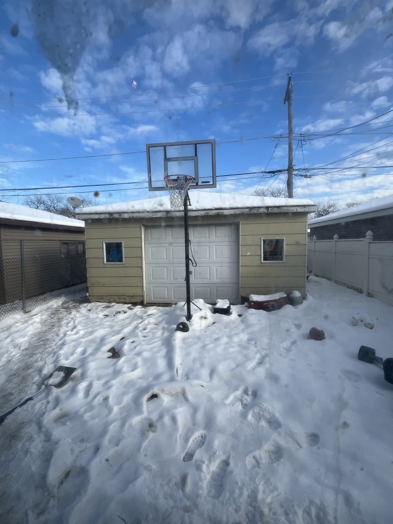 9737 South Calumet Avenue Chicago IL 60628