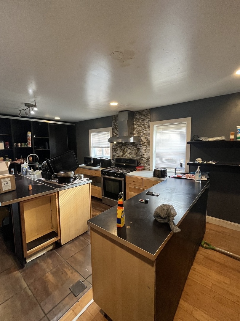 9737 South Calumet Avenue Chicago IL 60628