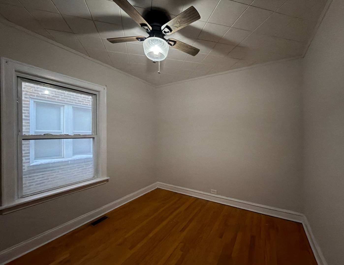 5826 South Sacramento Avenue Chicago IL 60629