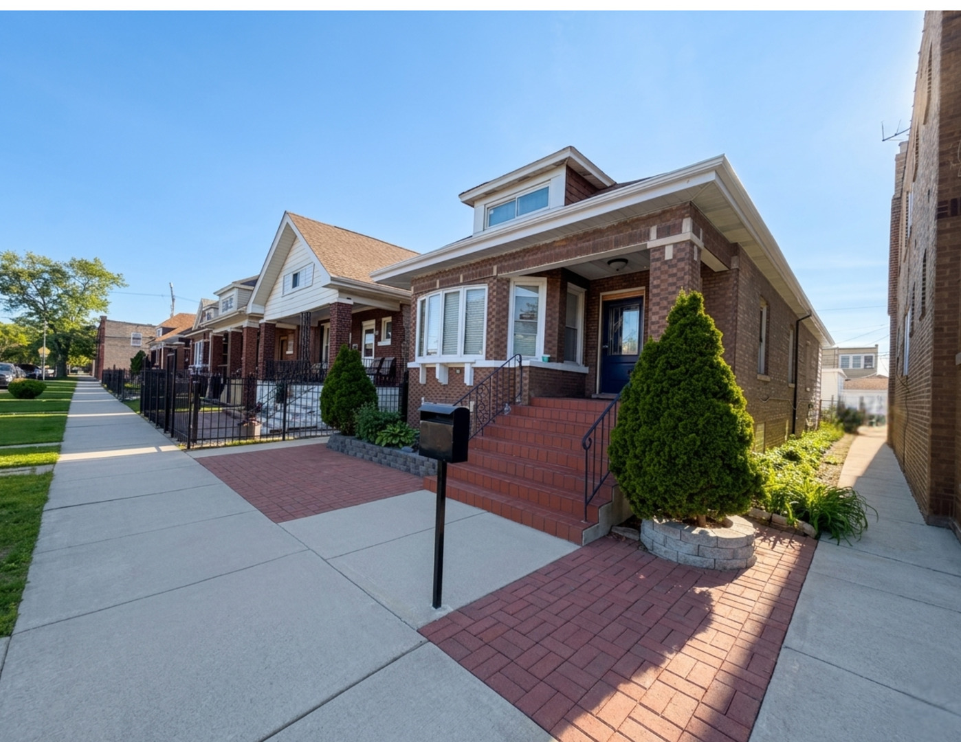 5826 South Sacramento Avenue Chicago IL 60629