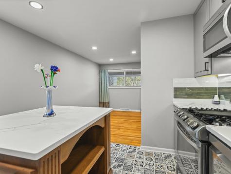 2205 Clover Avenue Rockford IL 61102