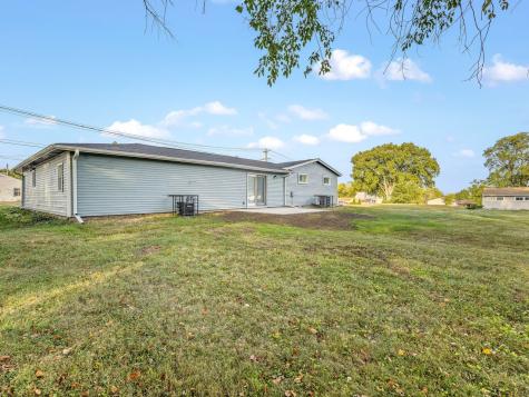 2205 Clover Avenue Rockford IL 61102