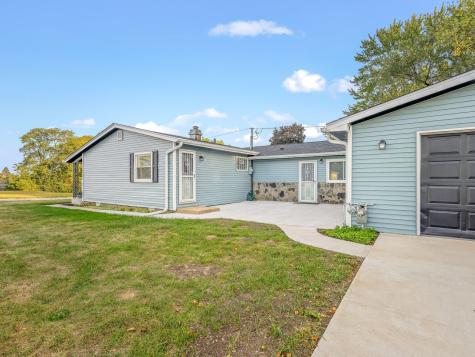 2205 Clover Avenue Rockford IL 61102
