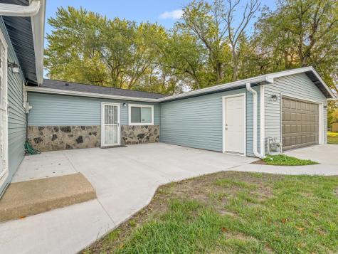 2205 Clover Avenue Rockford IL 61102