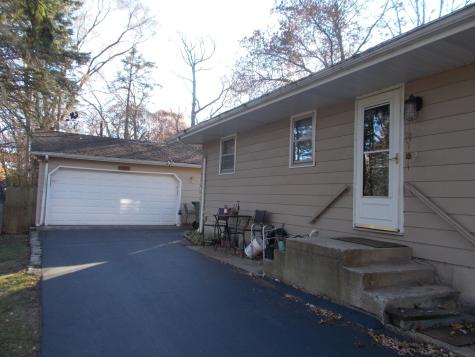 905 Winthrop Court Zion IL 60099