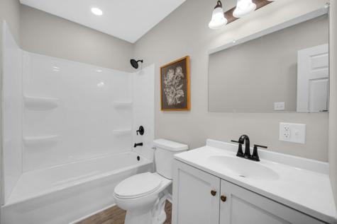 1376 Lennington Circle Kankakee IL 60901