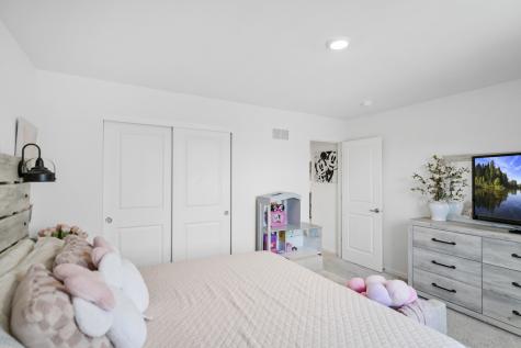 1224 Sunup Point Hampshire IL 60140