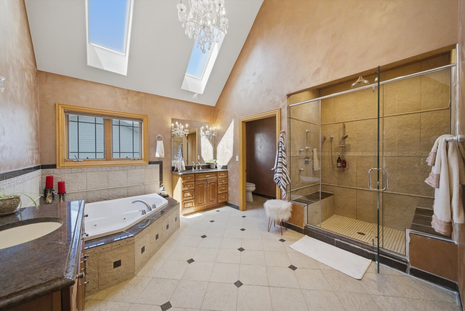 651 Anne Lane Bolingbrook IL 60440