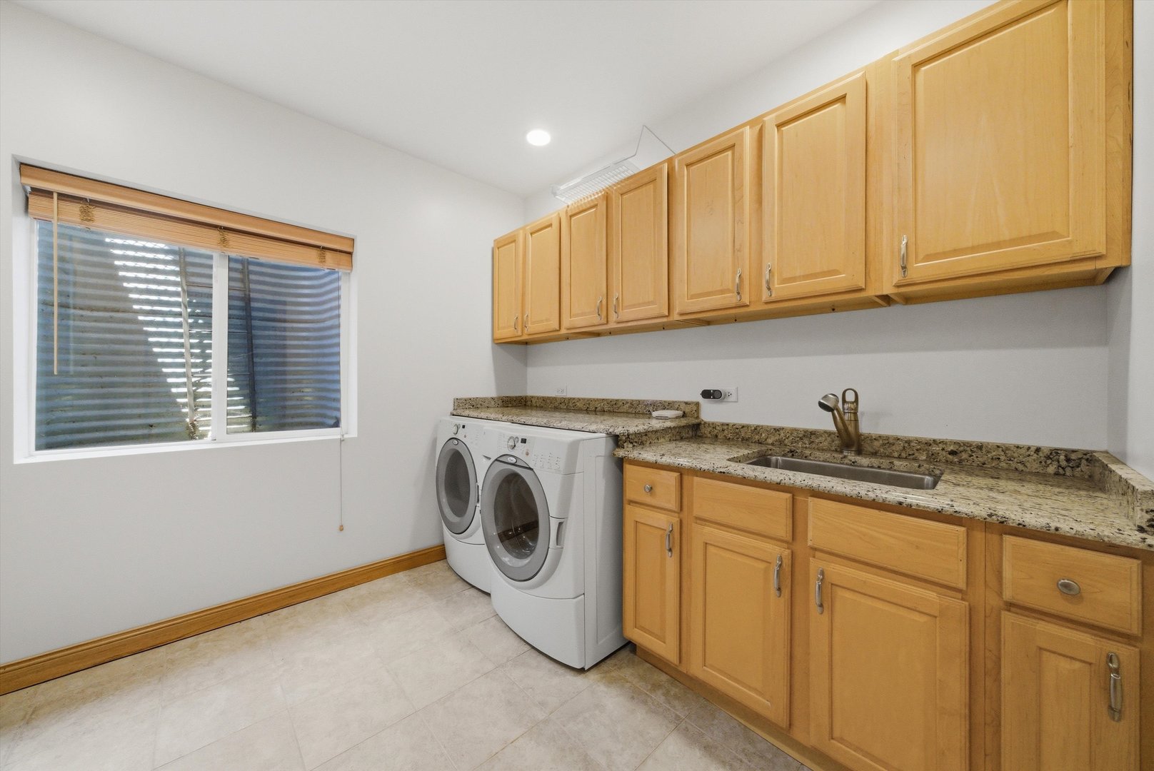 651 Anne Lane Bolingbrook IL 60440
