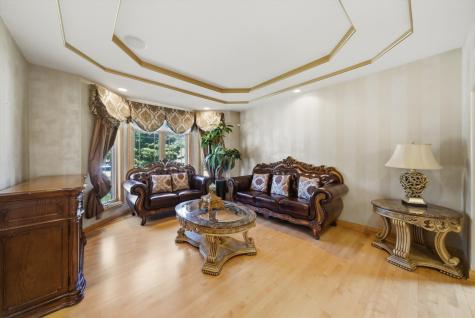 651 Anne Lane Bolingbrook IL 60440