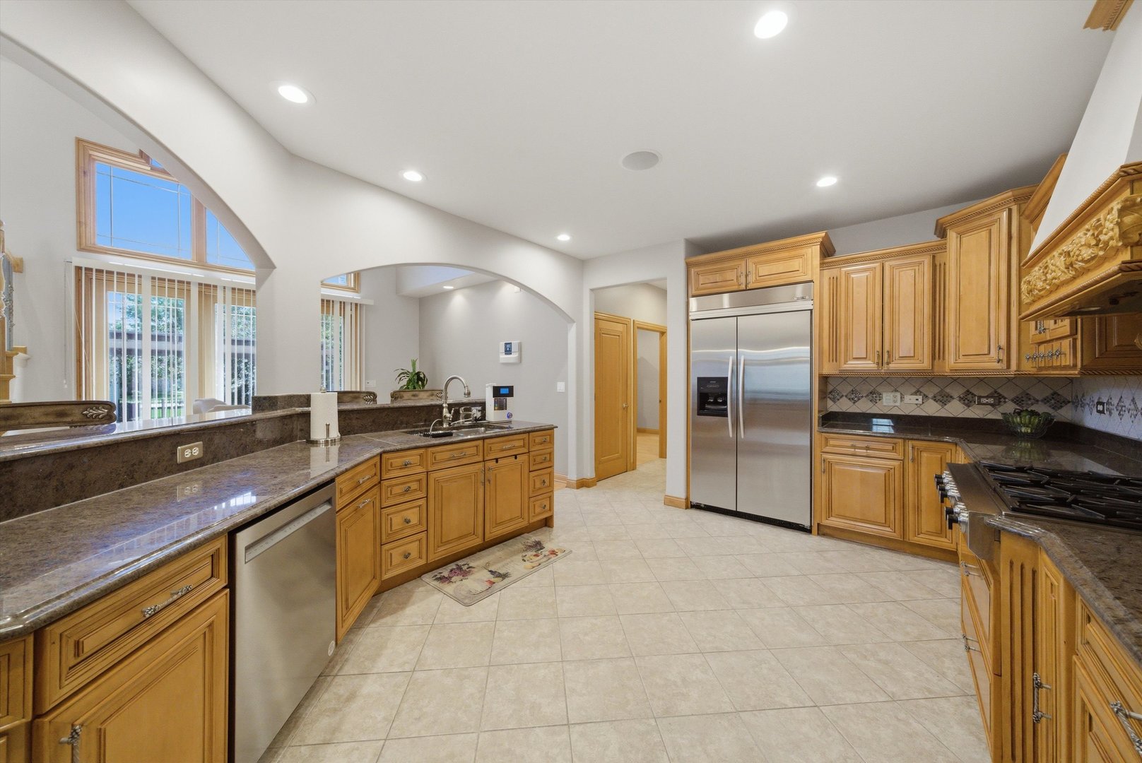 651 Anne Lane Bolingbrook IL 60440
