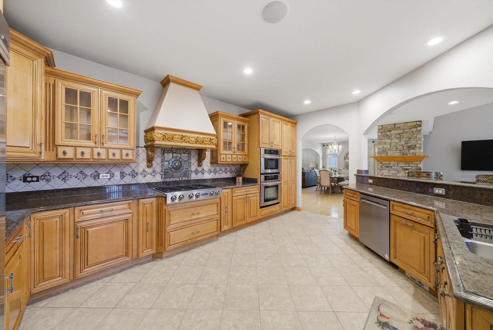 651 Anne Lane Bolingbrook IL 60440