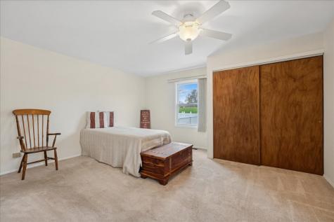 612 White Pine Road Buffalo Grove IL 60089
