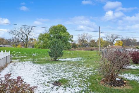 612 White Pine Road Buffalo Grove IL 60089