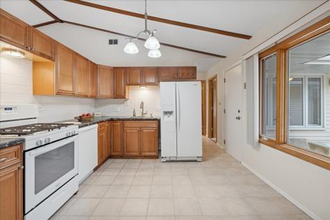 612 White Pine Road Buffalo Grove IL 60089