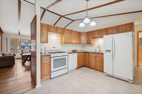612 White Pine Road Buffalo Grove IL 60089