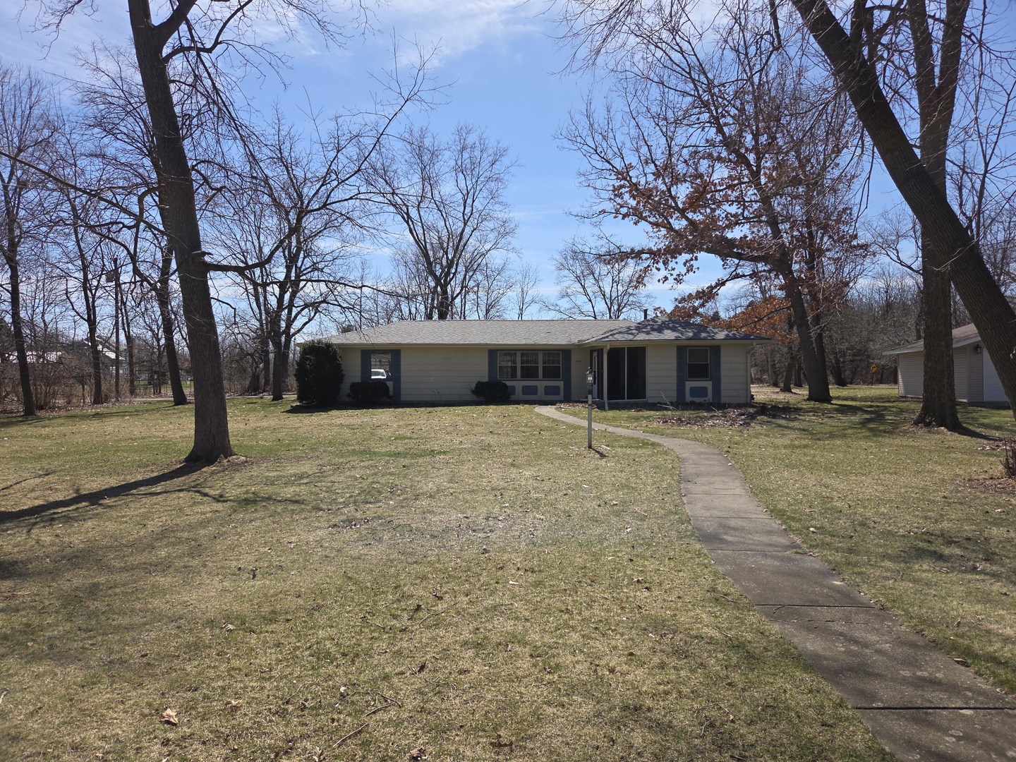 2544 Tuck-a-way Trail Rockford IL 61107