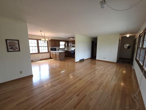 2544 Tuck-a-way Trail Rockford IL 61107