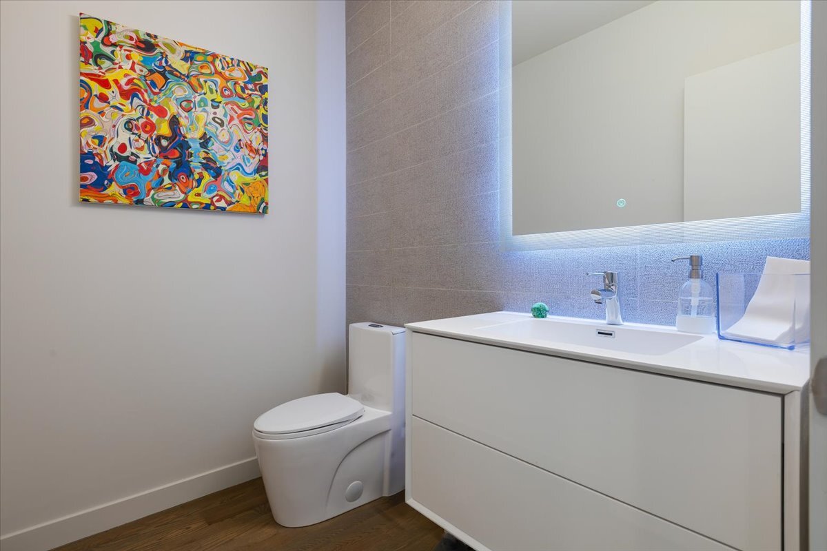 559 East 50th Street Chicago IL 60615