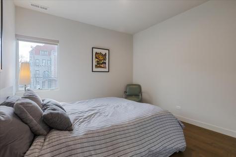 559 East 50th Street Chicago IL 60615