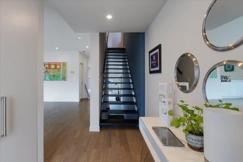 559 East 50th Street Chicago IL 60615