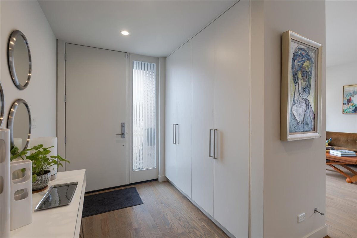 559 East 50th Street Chicago IL 60615