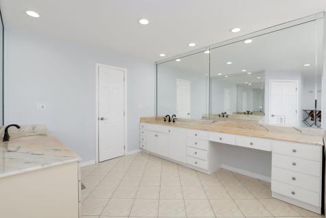 309 Dundee Road Barrington IL 60010