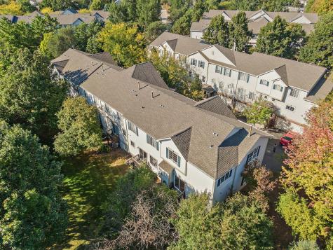 71 Monarch Drive Streamwood IL 60107